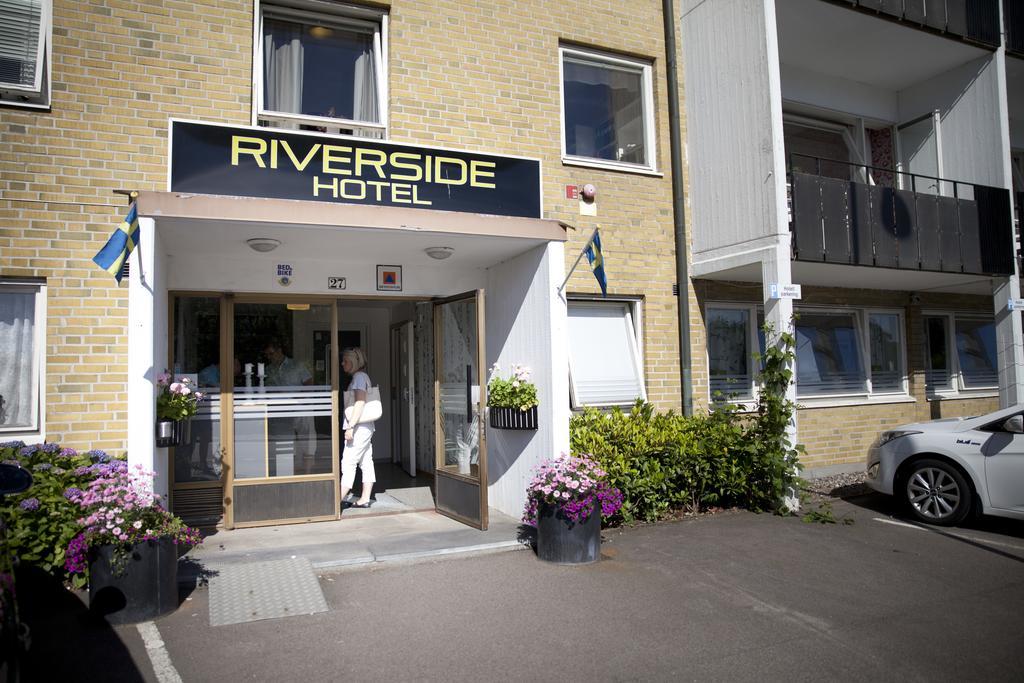 Riverside Hotel I Aengelholm 외부 사진